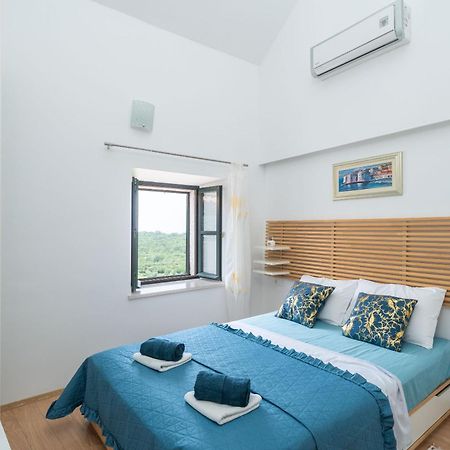 סלאנו Holiday Home Majkovi מראה חיצוני תמונה