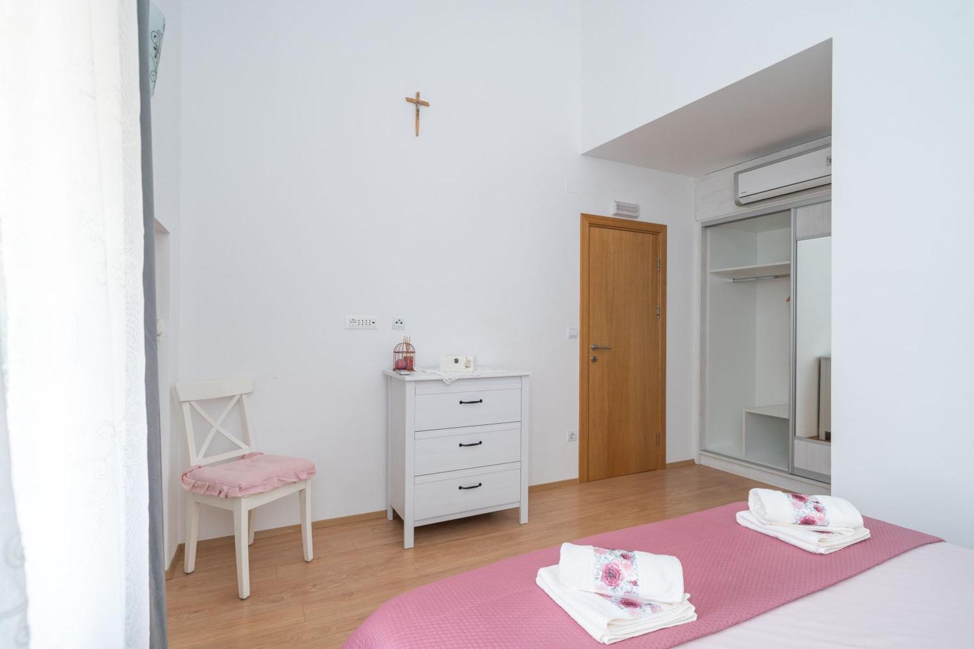 סלאנו Holiday Home Majkovi מראה חיצוני תמונה