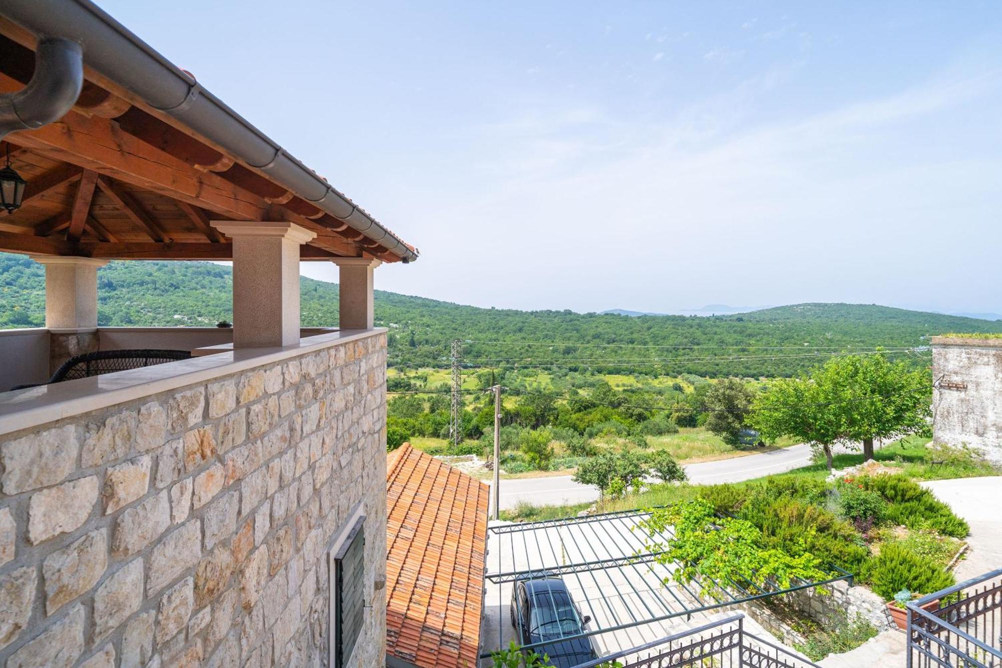 סלאנו Holiday Home Majkovi מראה חיצוני תמונה