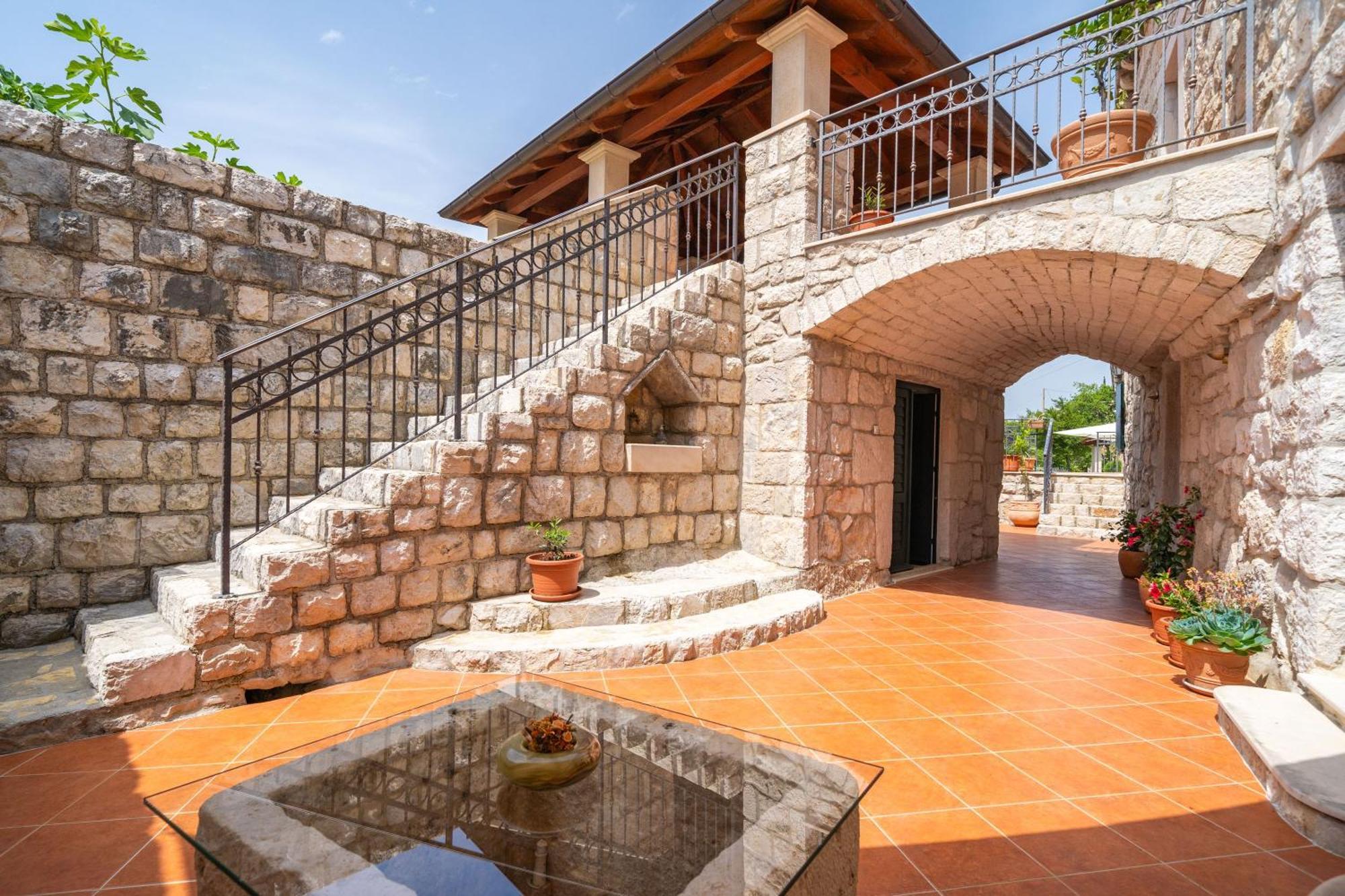 סלאנו Holiday Home Majkovi מראה חיצוני תמונה