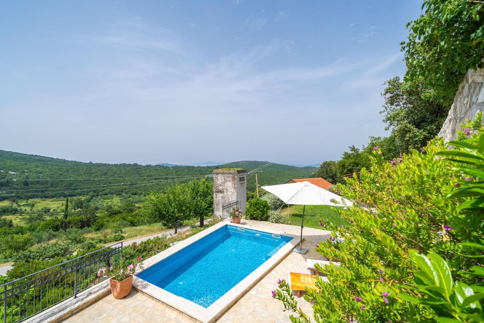 סלאנו Holiday Home Majkovi מראה חיצוני תמונה